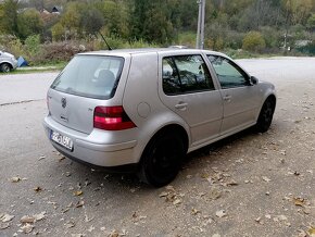 Volkswagen golf 1,6 16v benzín - 3