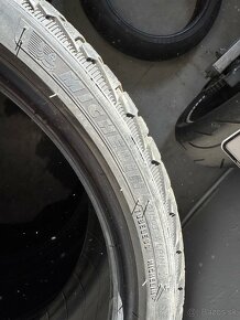 255/35 r20 zimne - 3