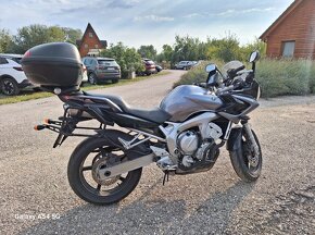 Yamaha Fazer - 3