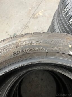 Bridgestone 225/50 R18 - 3