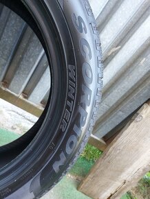 Špičkové zimné pneu Pirelli Scorpion - 235/55 R19 101H - 3