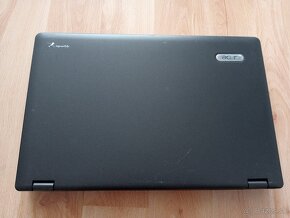 predám Acer extensa 5635 / 4gb ram / 250gb hdd / Windows xp - 3