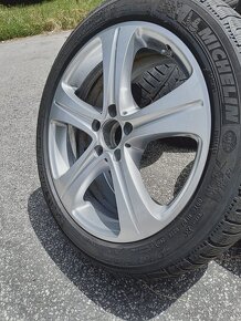 15.Mercedes E Alu disky 245/45 R18 - 3