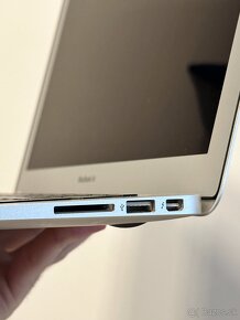 APPLE Macbook AIR (2017) A1466 - 3