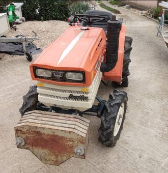 Kubota b1400 - 3