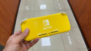 NINTENDO SWITCH LITE ŽLTÁ - 3