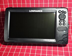 Sonar Lowrance hook reveal 9ts - 3