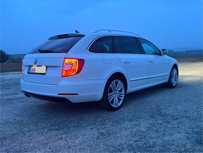 Škoda Superb Combi DSG 4x4 - 3