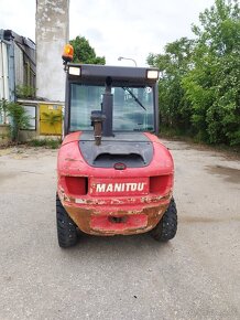 Prenajom terenneho vysokozdvizneho vozika Manitou. 2500kg. - 3