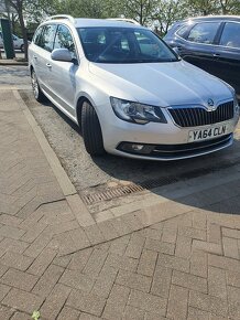 Skoda Superb facelift 2.0tdi 125kw DSG dovoz GB - 3