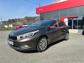 Kia Cee´d 1.6 CRDi EX/Gold - 3