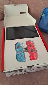 Nintendo Switch OLED Super Mario - 3