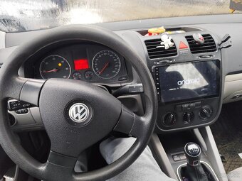 Volkswagen Golf 5 - 3