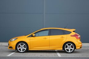 Ford Focus 2.0 EcoBoost SCTi ST R - 3