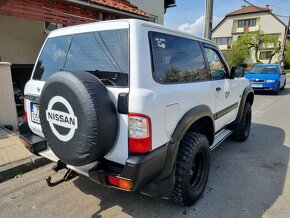 Predám Nissan patrol y61 - 3