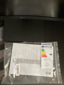 Monitor LG 31,5 ZÁRUKA - 3