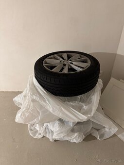 Pneumatiky na Diskoch Renault Megane Scenic  205/55 R17 - 3