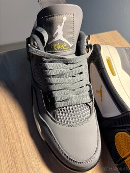 Jordan 4 Retro Cool Grey - 3