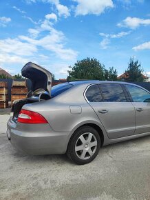 Škoda Superb 2.0 TDI DSG - 3