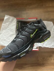 Nike Air Max Plus TN Black Volt - 3