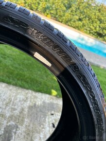 Predám 1 ks zimnej pneumatiky DUNLOP WINTER SPORT 265/35 R20 - 3