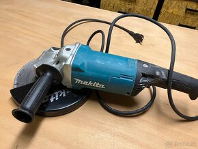 Uhlova bruska Makita 230mm - GA9060R - 3