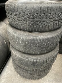 VW elektróny 5x112 so zimnými pneu Nokian 205/55/16 - 3