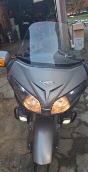 Honda Goldwing 1800 F6B - 3