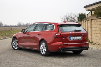 Volvo V60 D4 Momentum Pro A/T, odpočet DPH - 3