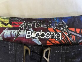 Billabong kratasy Metallica - 3