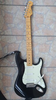 Fender stratocaster - 3