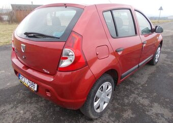 Dacia Sandero 1,2 55kw 68 000km benzín manuál 55 kw - 3