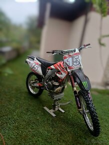 Honda CRF450 - 3