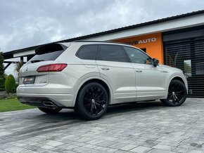 Volkswagen Touareg R-Line 3.0 TDi V6 DSG 4Motion VIRTUAL - 3