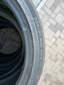 Predam pneu 19″ 255/35R19 KUMHO zimné - 3