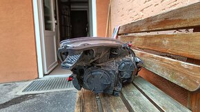 Opel Meriva b, svetlo ľavé predné BEZ LED - 3