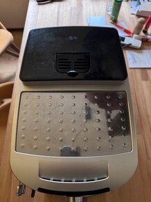 Plnoautomatický kávovar deLonghi Magnifica S - 3