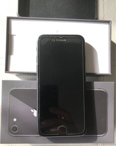 Predám iPhone 8 Space gray, Top stav, bez poškodení - 3