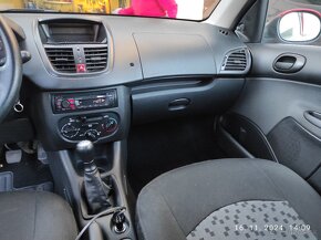 Peugeot 206+ - 3