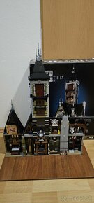 Lego 10273 - 3