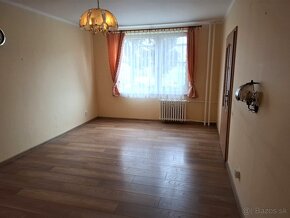 Veľký 3 izbový byt na ul M.R. Štefánika na prízemí, 88 m2 - 3