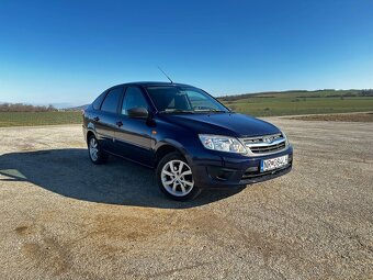 Lada Granta 1.6 MPI - 3