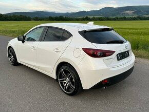 Mazda 3 2.0 benzín Skyactiv 88KW  M6. 105 000km - 3