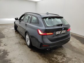 BMW  318d Touring - 3