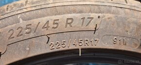 Michelin Primacy 4 (225/45/R17) - 3