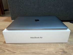 Predám MacBook Air M1, 256 GB SSD, 8 GB RAM – 670 € - 3