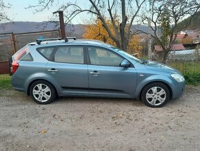 Rozpredam KIA CEED 1.6 CRDI - 3