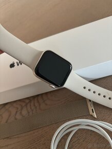 Apple Watch SE GPS 40mm Starlight Aluminum - 3