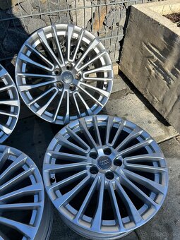 ✅5x112 r18 audi original  stredova diera 66 - 3