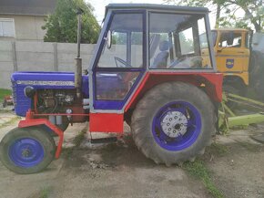 Predam traktor Zetor - 3